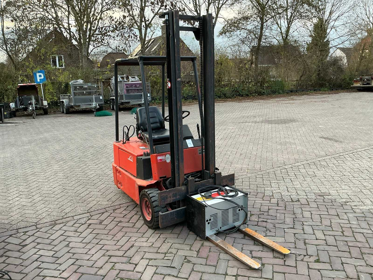 1991 LINDE E15 FORKLIFT - رافعة شوكية: صورة 3 1991 LINDE E15 FORKLIFT - رافعة شوكية: صورة 3