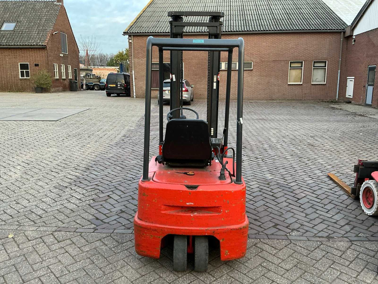 1991 LINDE E15 FORKLIFT - رافعة شوكية: صورة 5 1991 LINDE E15 FORKLIFT - رافعة شوكية: صورة 5