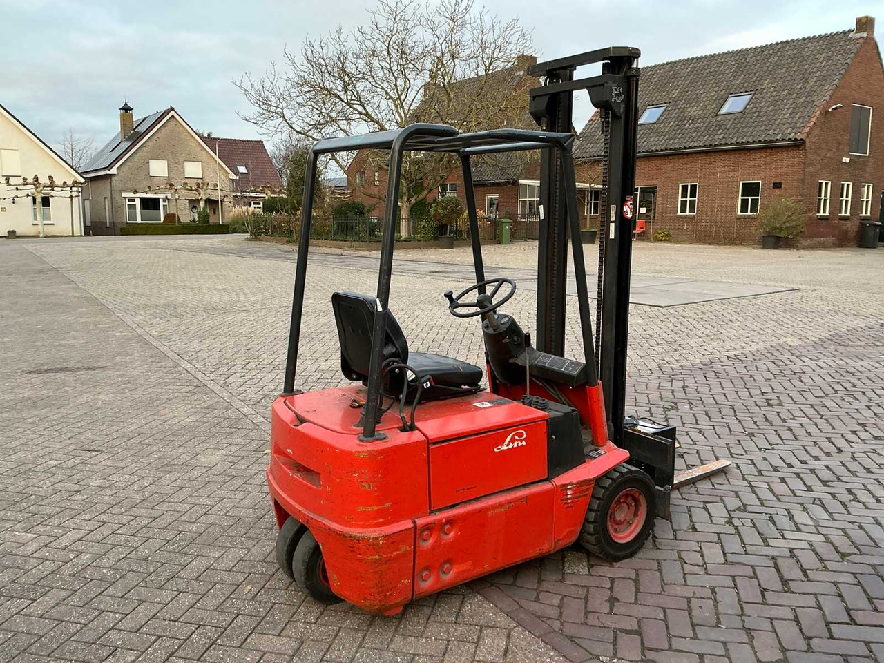 1991 LINDE E15 FORKLIFT - رافعة شوكية: صورة 4 1991 LINDE E15 FORKLIFT - رافعة شوكية: صورة 4
