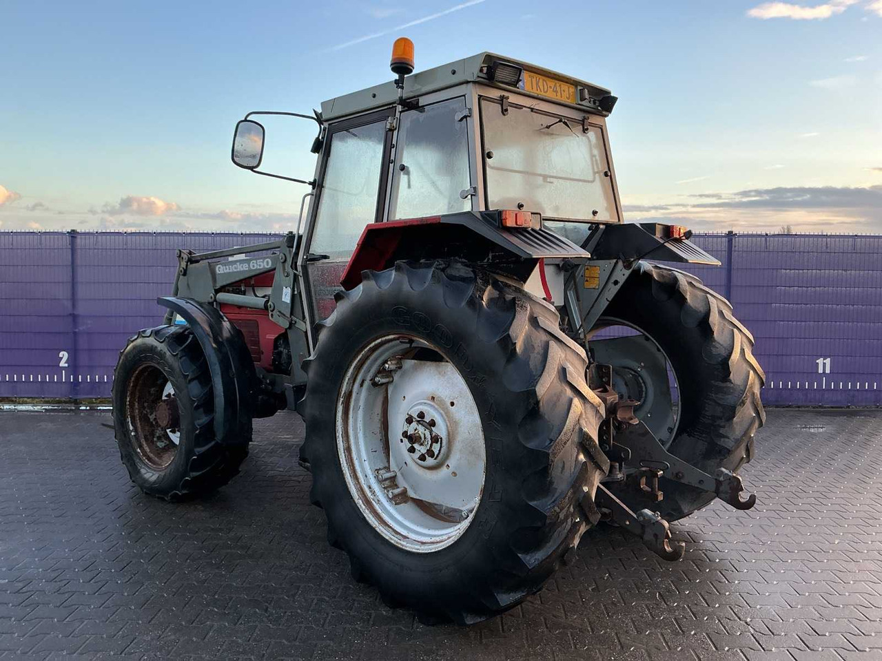 1996 MASSEY FERGUSON 399 FOUR WHEEL DRIVE FARM TRACTOR - جرار: صورة 3 1996 MASSEY FERGUSON 399 FOUR WHEEL DRIVE FARM TRACTOR - جرار: صورة 3