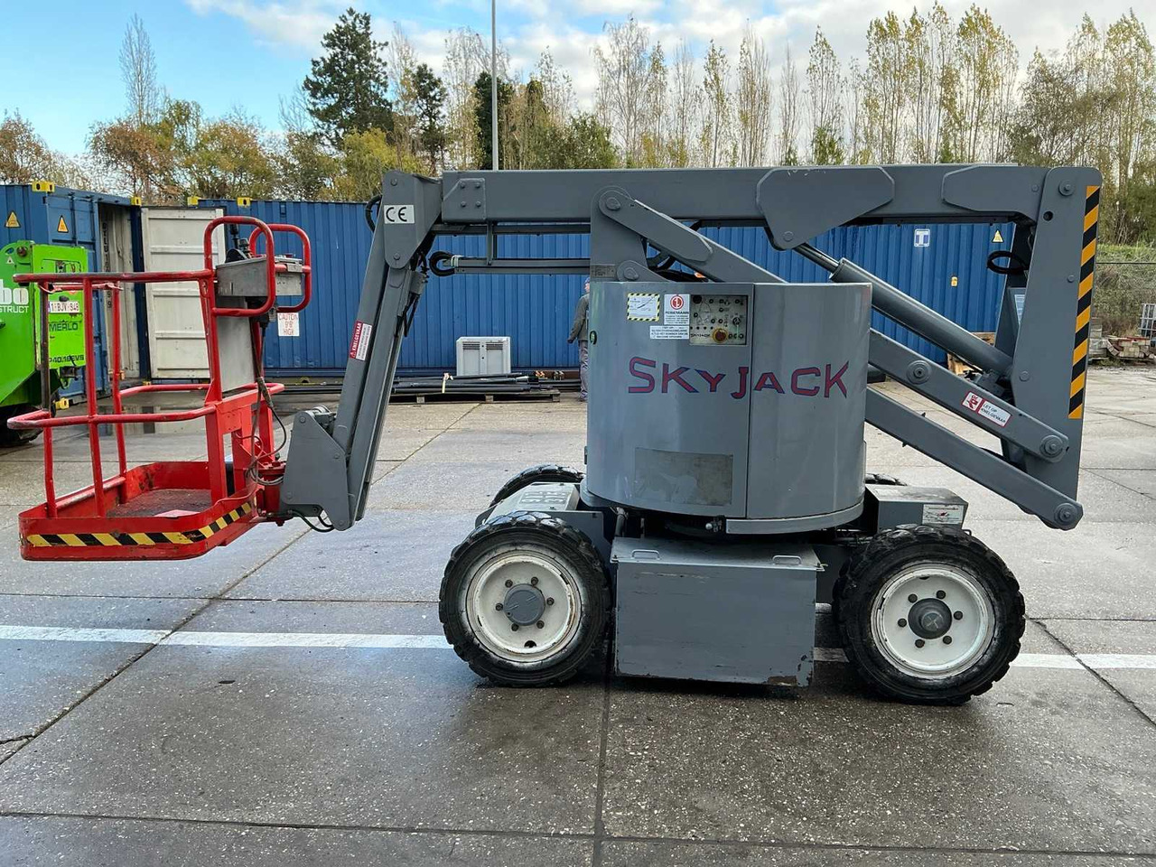 1998 SKYJACK SJKB-33N AERIAL PLATFORM - منصة جومحمولةية: صورة 5 1998 SKYJACK SJKB-33N AERIAL PLATFORM - منصة جومحمولةية: صورة 5