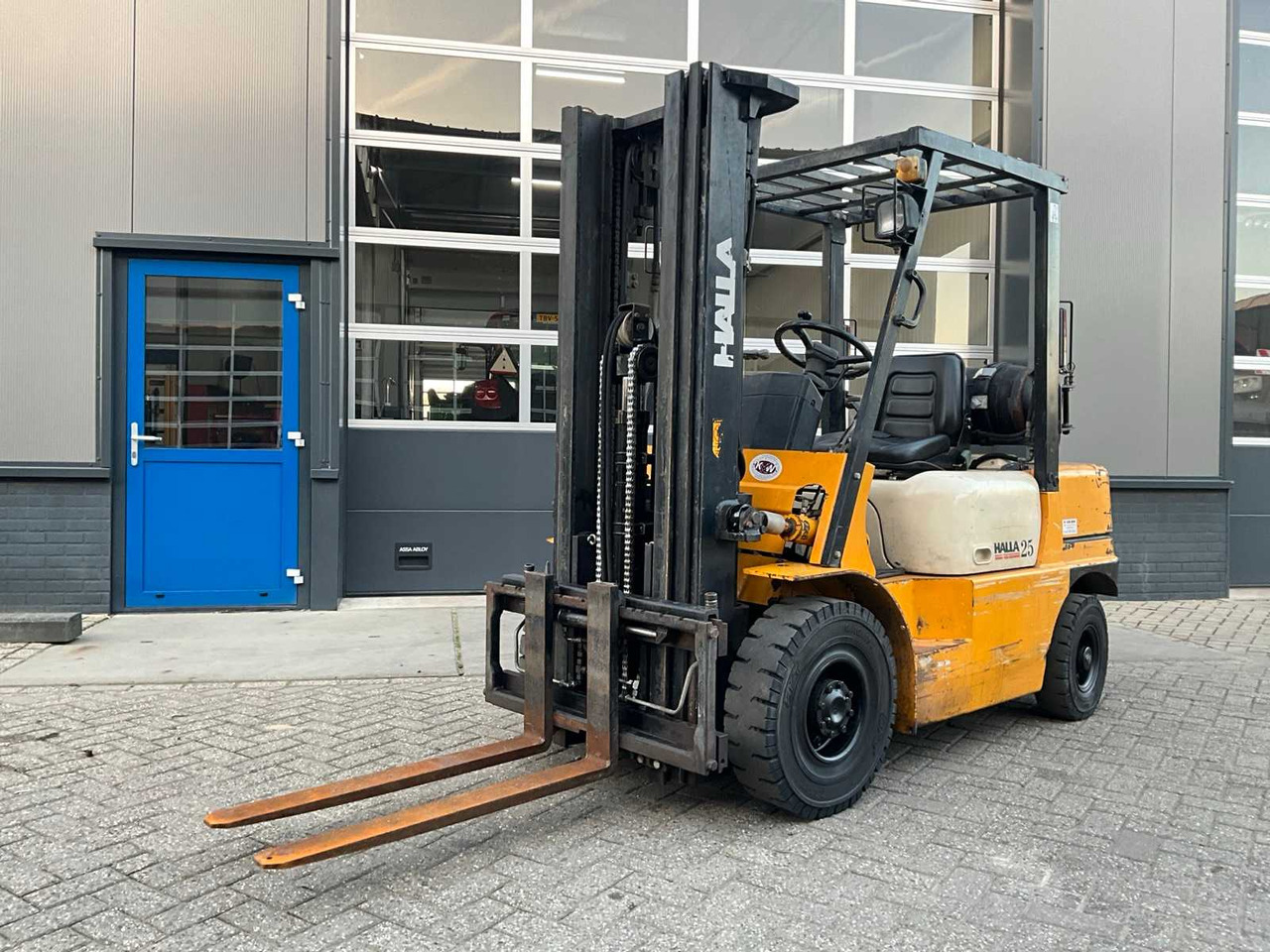 1999 HALLA HLF25 FORKLIFT - رافعة شوكية: صورة 1 1999 HALLA HLF25 FORKLIFT - رافعة شوكية: صورة 1
