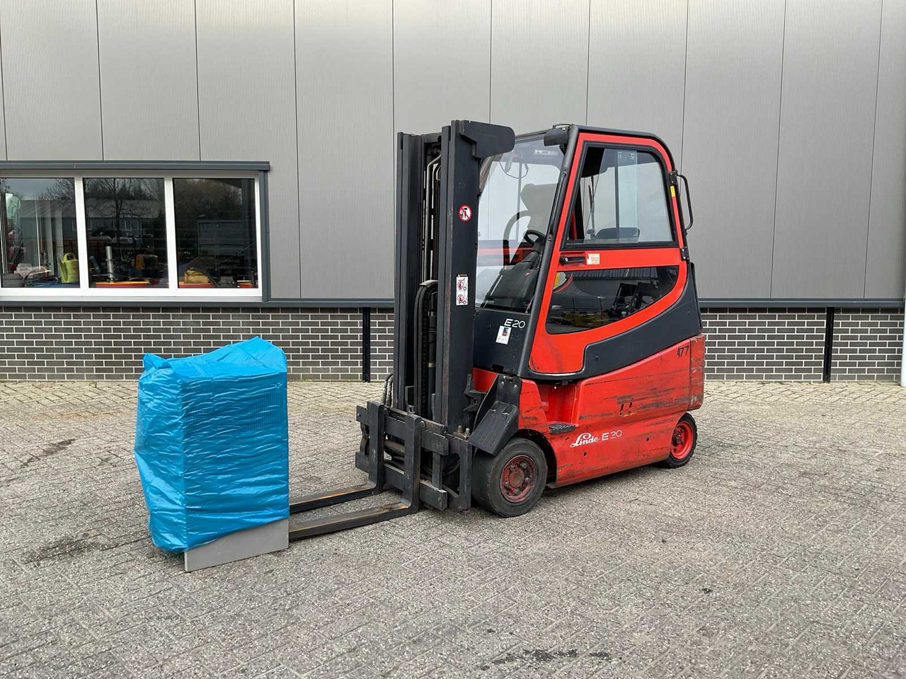 1999 LINDE E20H FORKLIFT - رافعة شوكية: صورة 1 1999 LINDE E20H FORKLIFT - رافعة شوكية: صورة 1