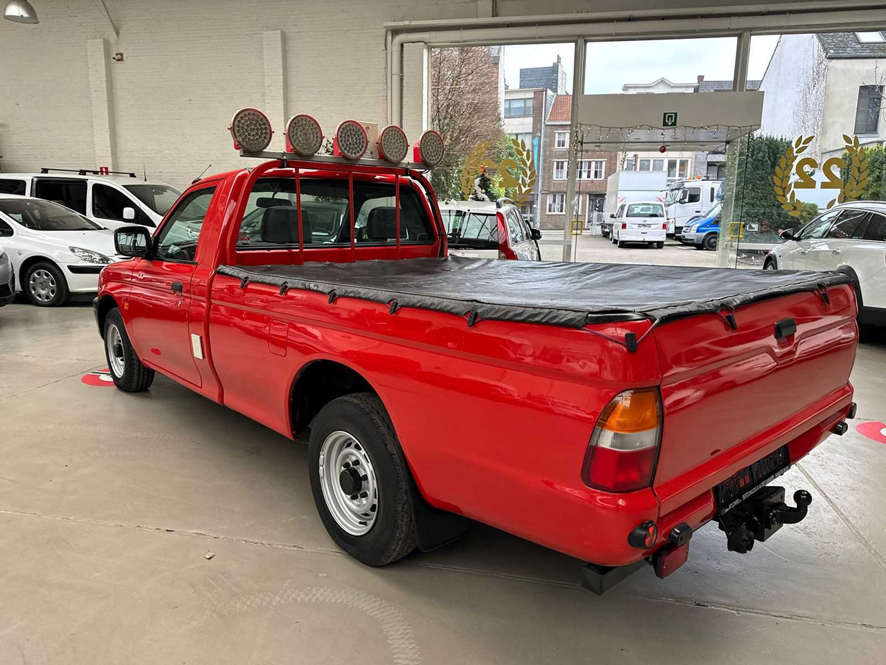 1999 MITSUBISHI L200 !! 51.625KM!! - شاحنة توصيل مغلقة: صورة 4 1999 MITSUBISHI L200 !! 51.625KM!! - شاحنة توصيل مغلقة: صورة 4