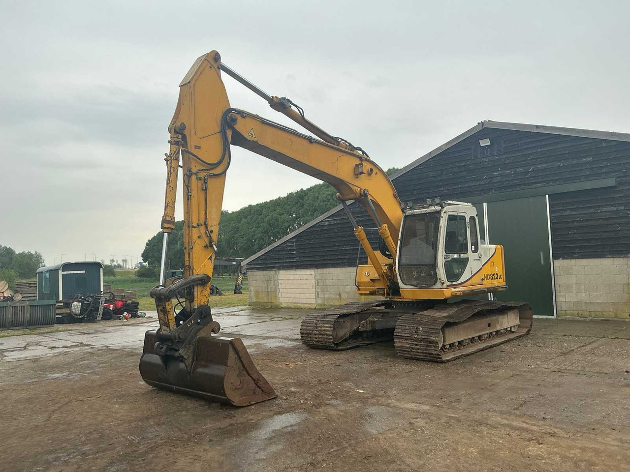 2000 KATO HD823LC CRAWLER EXCAVATOR - حفّار: صورة 1 2000 KATO HD823LC CRAWLER EXCAVATOR - حفّار: صورة 1