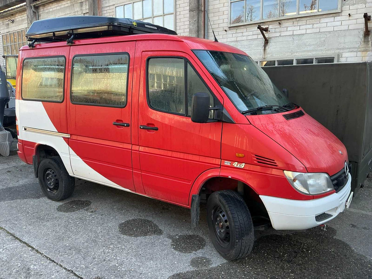 2001 MERCEDES-BENZ 313 CDI 4X4 CAMPER / VAN - شاحنة توصيل مغلقة: صورة 1 2001 MERCEDES-BENZ 313 CDI 4X4 CAMPER / VAN - شاحنة توصيل مغلقة: صورة 1