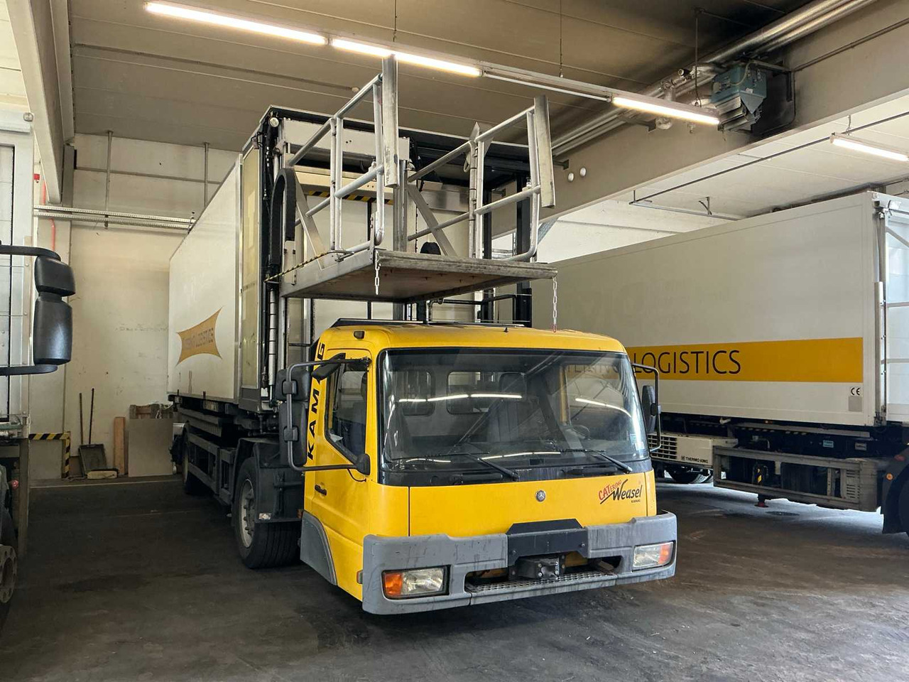 2001 MERCEDES-BENZ WBC22 CATERING TRUCK - شاحنة: صورة 2 2001 MERCEDES-BENZ WBC22 CATERING TRUCK - شاحنة: صورة 2