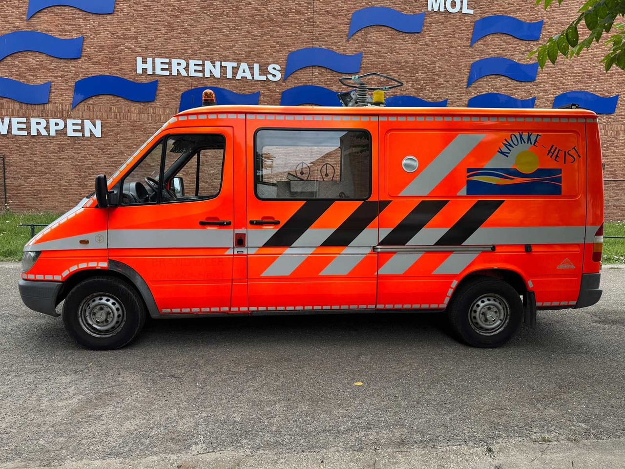 2001 MERCEDES SPRINTER 316CDI - شاحنة توصيل مغلقة: صورة 3 2001 MERCEDES SPRINTER 316CDI - شاحنة توصيل مغلقة: صورة 3