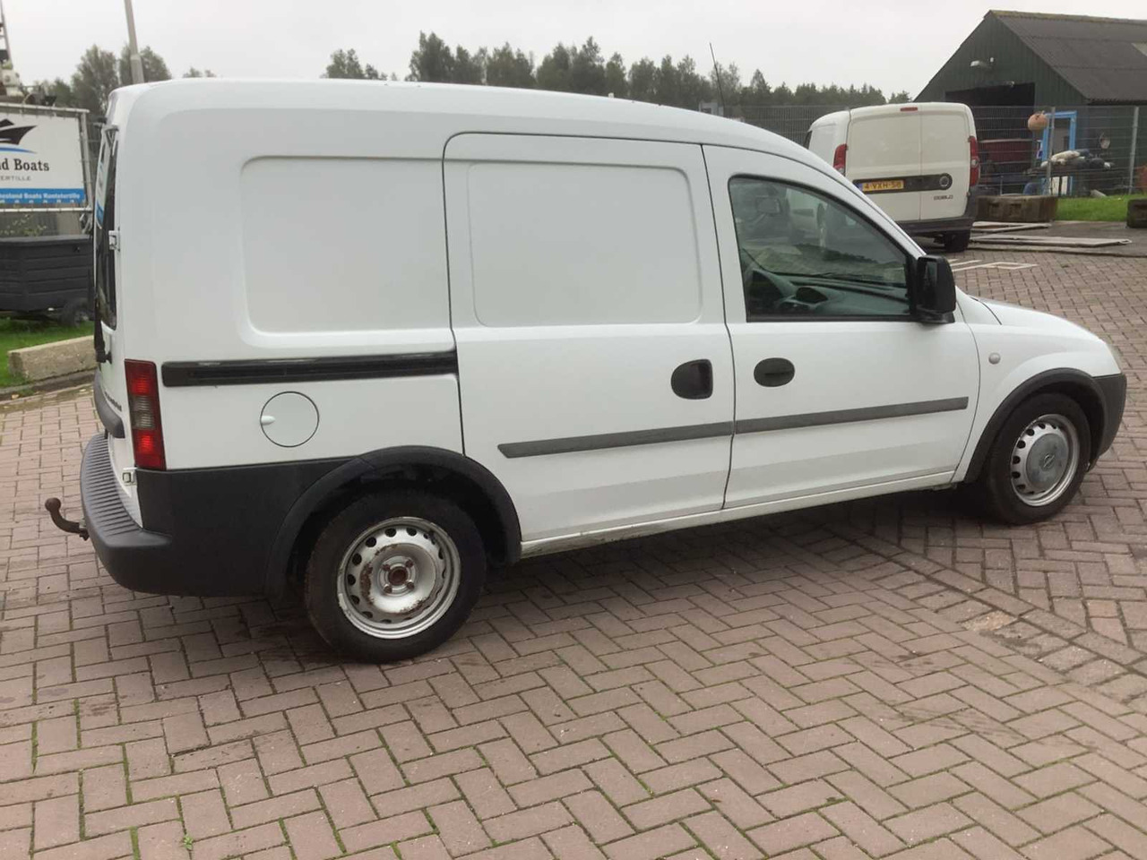 2003 OPEL COMBO 1.7 DI COMMERCIAL VEHICLE - شاحنة توصيل مغلقة: صورة 3 2003 OPEL COMBO 1.7 DI COMMERCIAL VEHICLE - شاحنة توصيل مغلقة: صورة 3