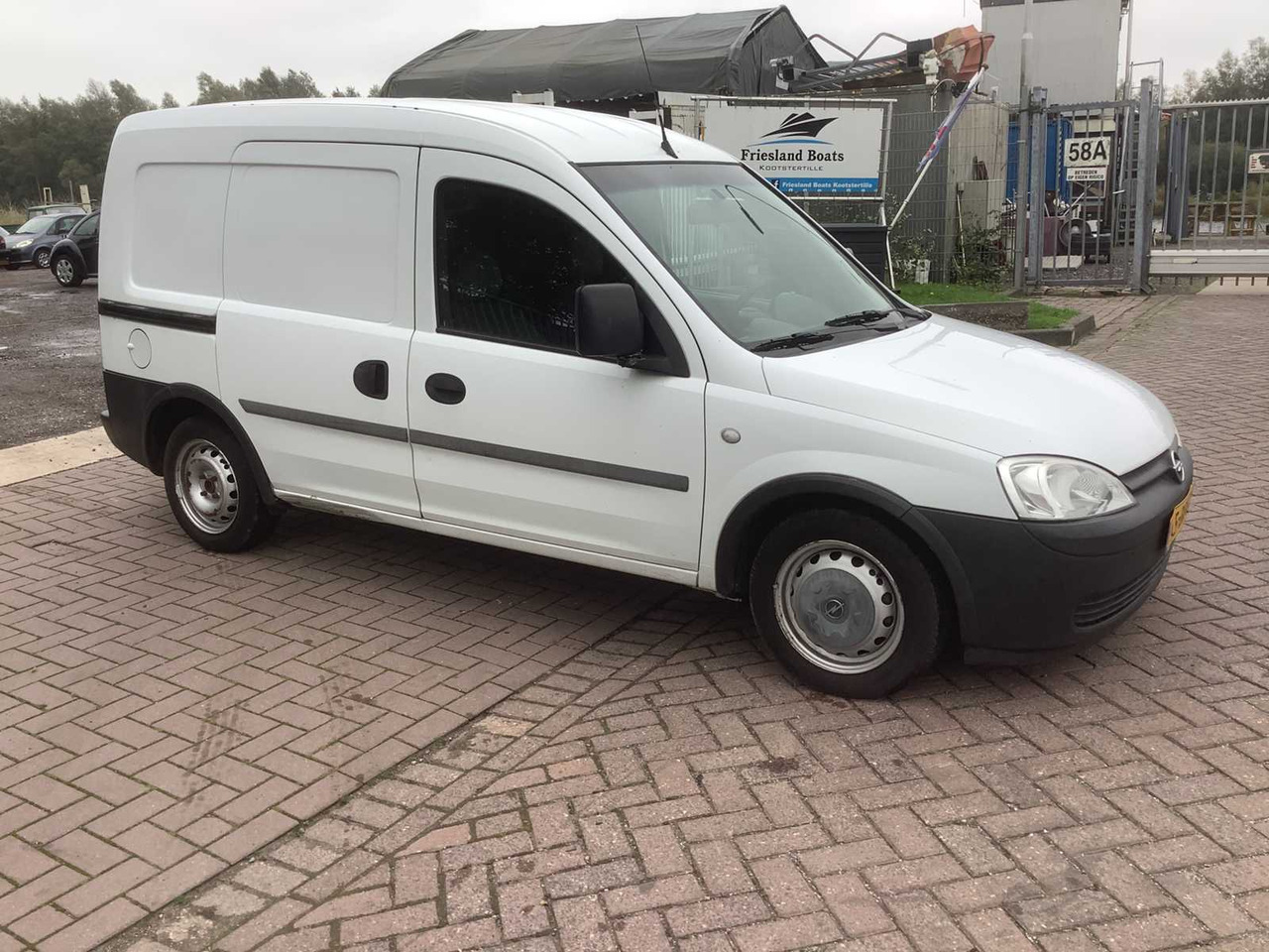 2003 OPEL COMBO 1.7 DI COMMERCIAL VEHICLE - شاحنة توصيل مغلقة: صورة 2 2003 OPEL COMBO 1.7 DI COMMERCIAL VEHICLE - شاحنة توصيل مغلقة: صورة 2