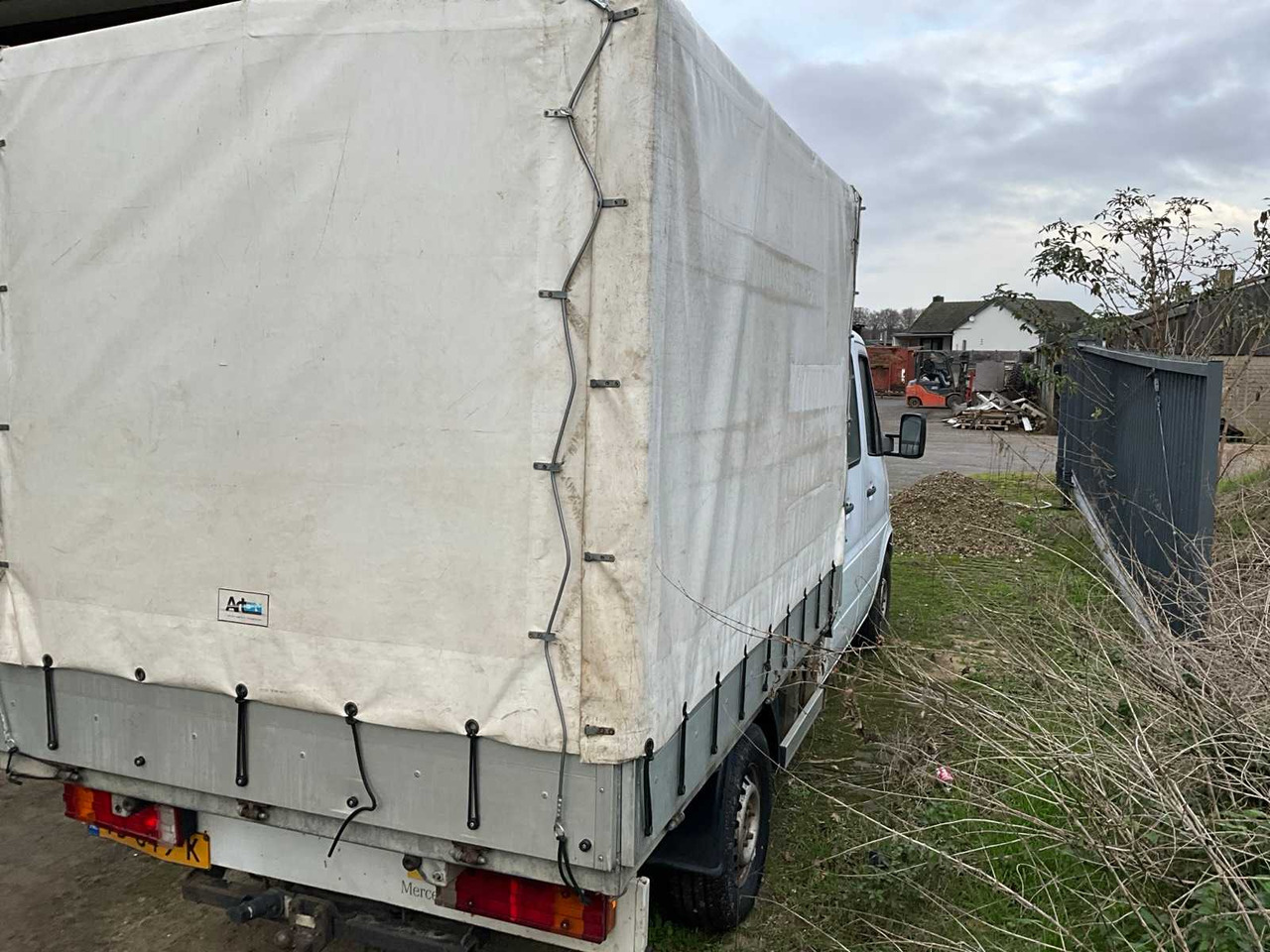 2005 MERCEDES-BENZ SPRINTER 311 CDI 2.2 COMMERCIAL VEHICLE - شاحنة توصيل مغلقة: صورة 3 2005 MERCEDES-BENZ SPRINTER 311 CDI 2.2 COMMERCIAL VEHICLE - شاحنة توصيل مغلقة: صورة 3