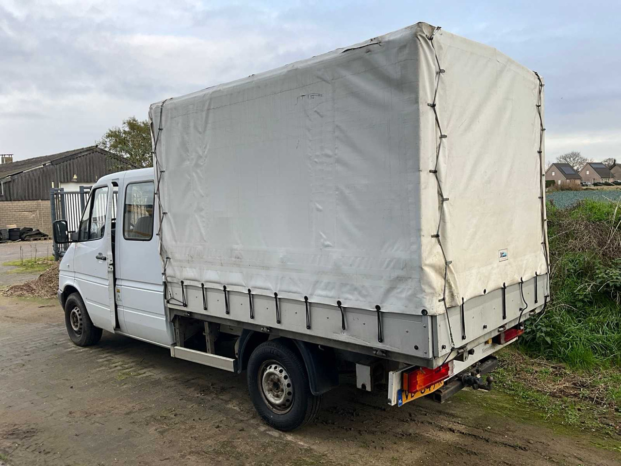 2005 MERCEDES-BENZ SPRINTER 311 CDI 2.2 COMMERCIAL VEHICLE - شاحنة توصيل مغلقة: صورة 2 2005 MERCEDES-BENZ SPRINTER 311 CDI 2.2 COMMERCIAL VEHICLE - شاحنة توصيل مغلقة: صورة 2
