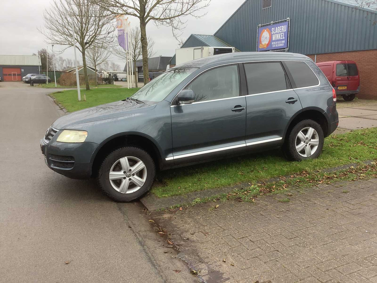 2005 VOLKSWAGEN TOUAREG 2.5 TDI COMMERCIAL VEHICLE - شاحنة توصيل مغلقة: صورة 1 2005 VOLKSWAGEN TOUAREG 2.5 TDI COMMERCIAL VEHICLE - شاحنة توصيل مغلقة: صورة 1