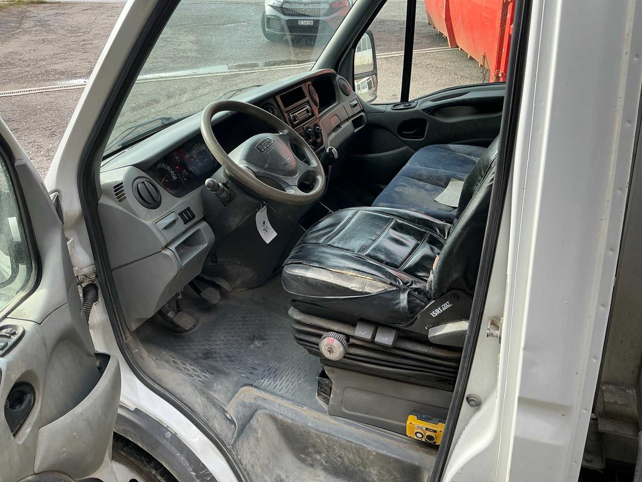 شاحنة توصيل مغلقة 2007 IVECO 35C12 DAILY VAN WITH TIPPER BODY: صورة 15 شاحنة توصيل مغلقة 2007 IVECO 35C12 DAILY VAN WITH TIPPER BODY: صورة 15