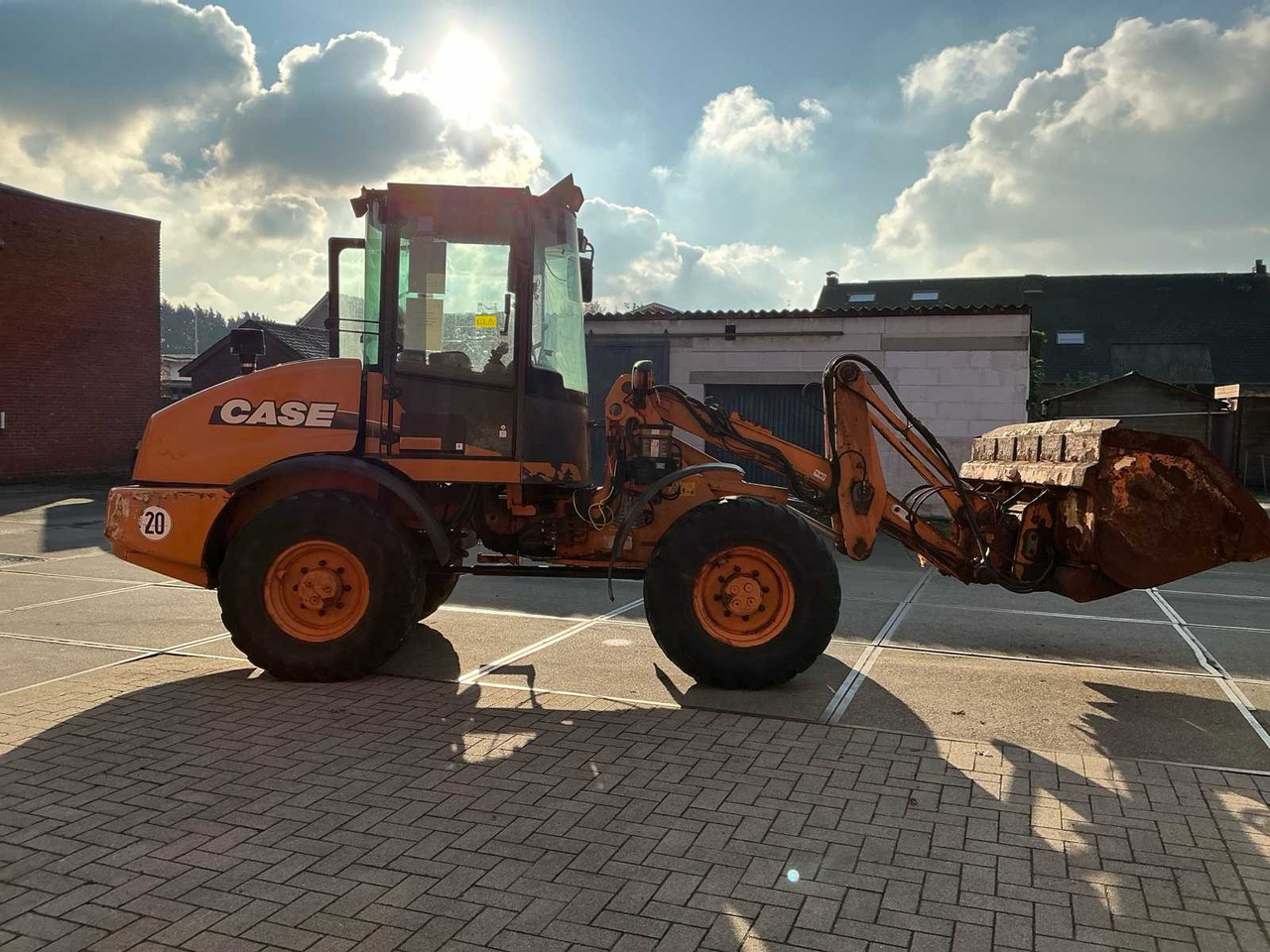 2008 CASE 321E BULLDOZER - بلدوزر: صورة 4 2008 CASE 321E BULLDOZER - بلدوزر: صورة 4