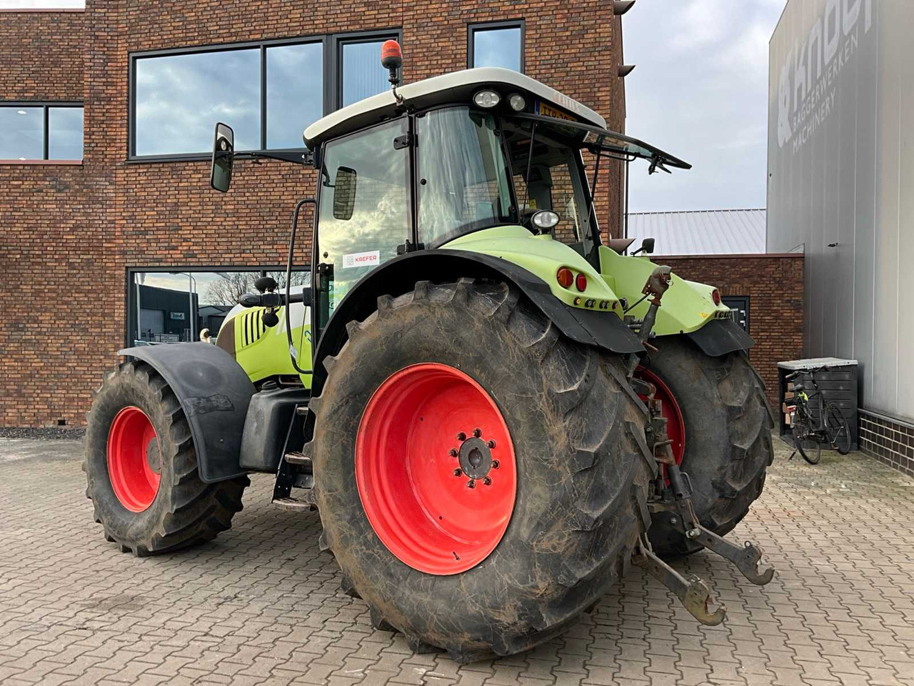2009 CLAAS ARION 640 A19 FOUR-WHEEL DRIVE FARM TRACTOR - جرار: صورة 4 2009 CLAAS ARION 640 A19 FOUR-WHEEL DRIVE FARM TRACTOR - جرار: صورة 4