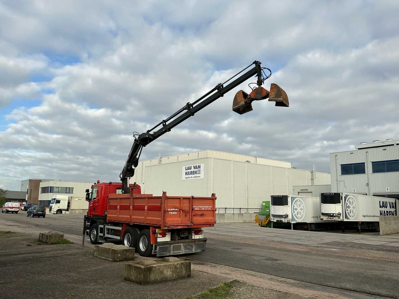 2009 SCANIA G420 TIPPER TRUCK WITH CRANE - شاحنة: صورة 5 2009 SCANIA G420 TIPPER TRUCK WITH CRANE - شاحنة: صورة 5