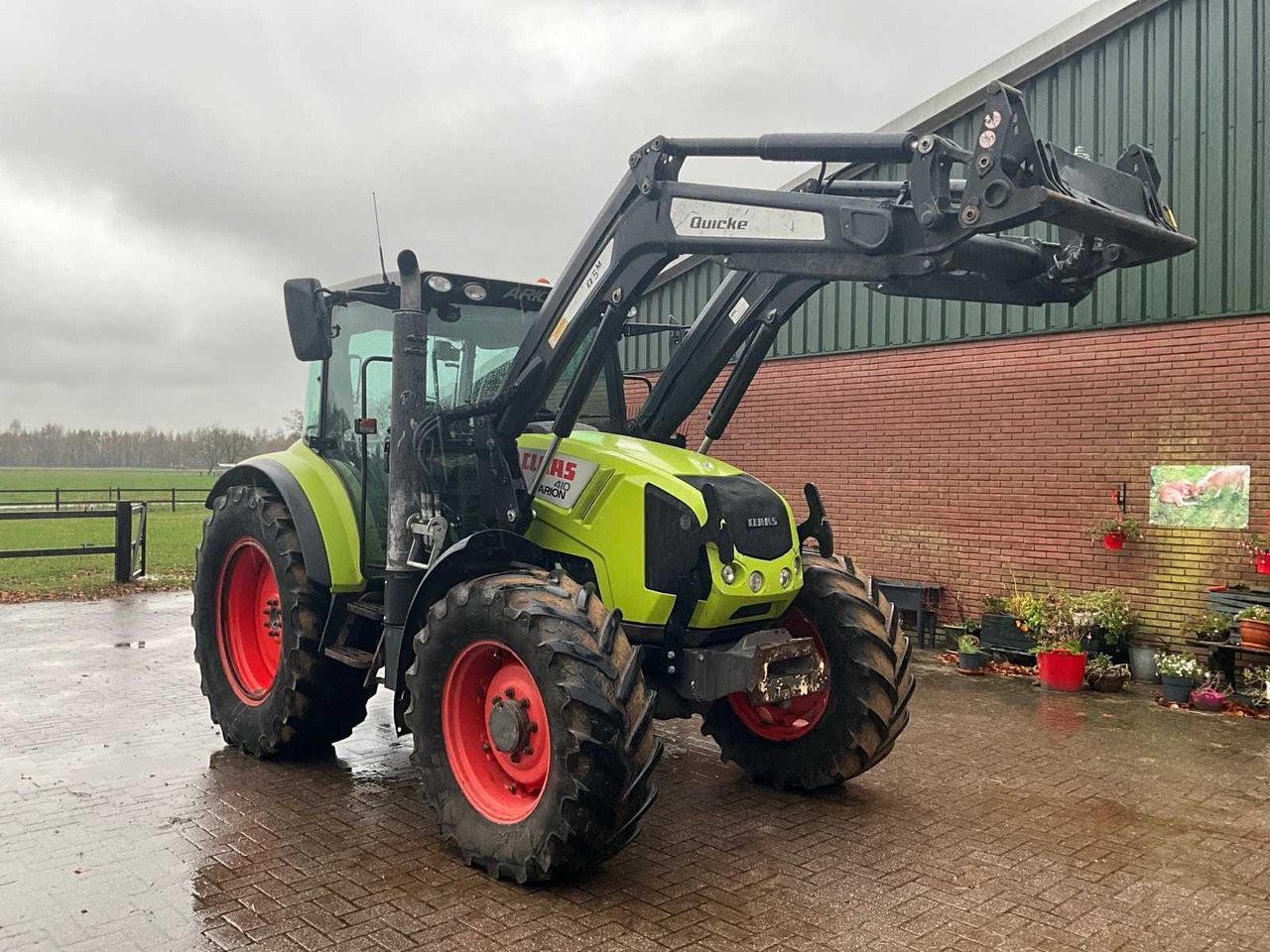 2011 CLAAS ARION 420 FOUR-WHEEL DRIVE FARM TRACTOR WITH FRONT LOADER - جرار: صورة 4 2011 CLAAS ARION 420 FOUR-WHEEL DRIVE FARM TRACTOR WITH FRONT LOADER - جرار: صورة 4
