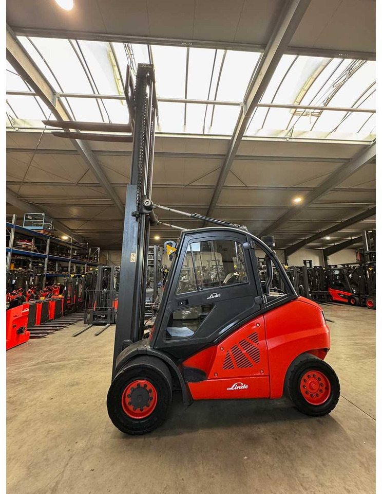 2011 LINDE H50D 5,000KG 3RD VALVE CAB DIESEL FORKLIFT VW ENGINE FORKLIFT - رافعة شوكية: صورة 3 2011 LINDE H50D 5,000KG 3RD VALVE CAB DIESEL FORKLIFT VW ENGINE FORKLIFT - رافعة شوكية: صورة 3