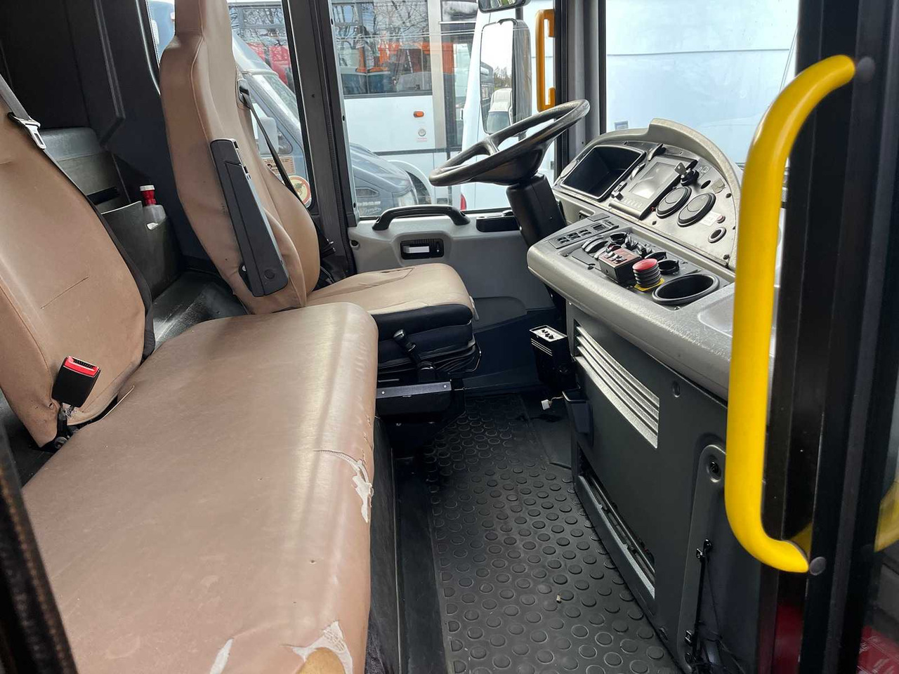 2011 RENAULT ACCESS GARBAGE TRUCK - شاحنة: صورة 5 2011 RENAULT ACCESS GARBAGE TRUCK - شاحنة: صورة 5