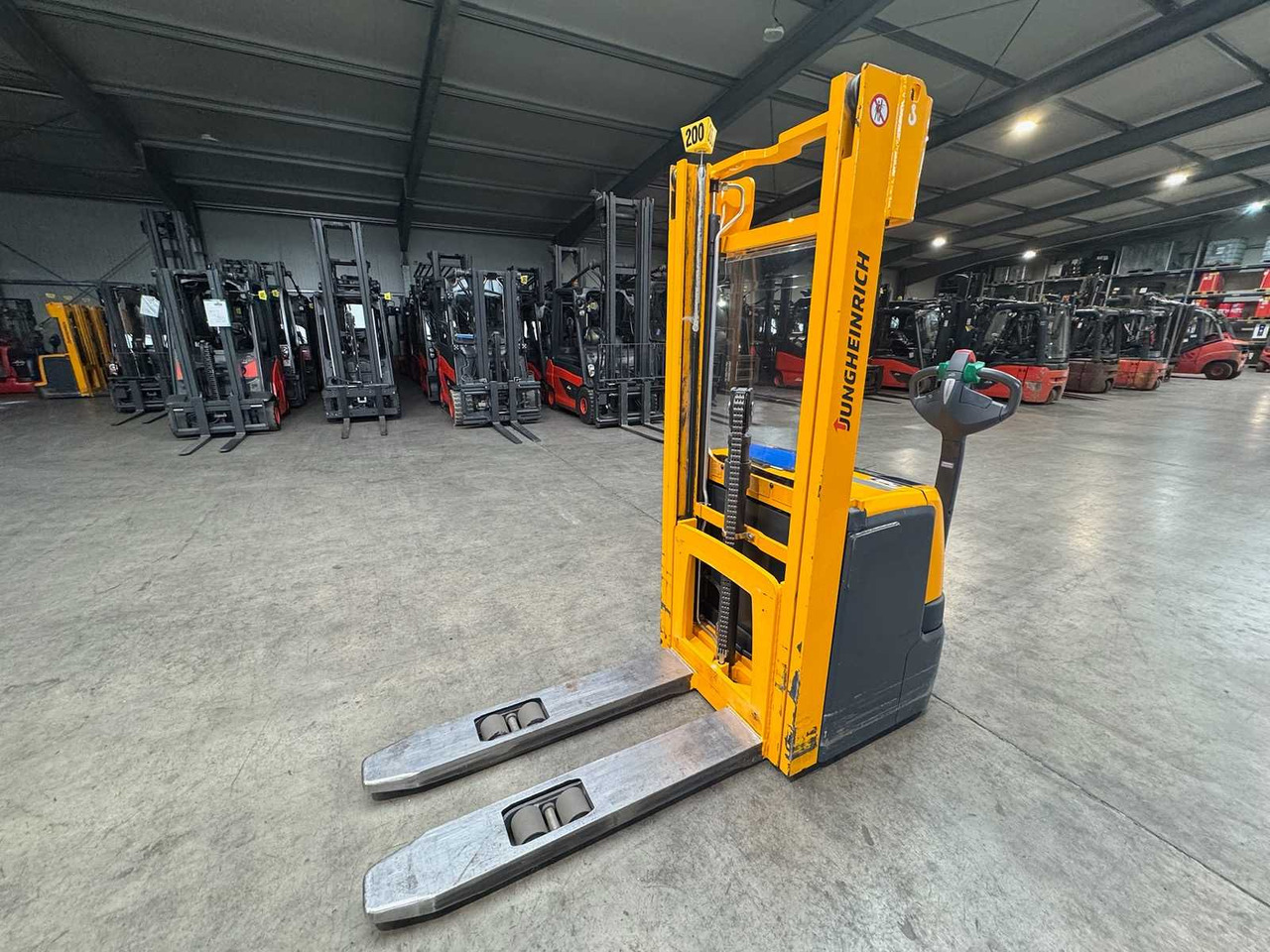 رافعة شوكية 2013 JUNGHEINRICH EJC220 2,000KG STACKER PALLET TRUCK ANT FREE LIFT: صورة 6 رافعة شوكية 2013 JUNGHEINRICH EJC220 2,000KG STACKER PALLET TRUCK ANT FREE LIFT: صورة 6