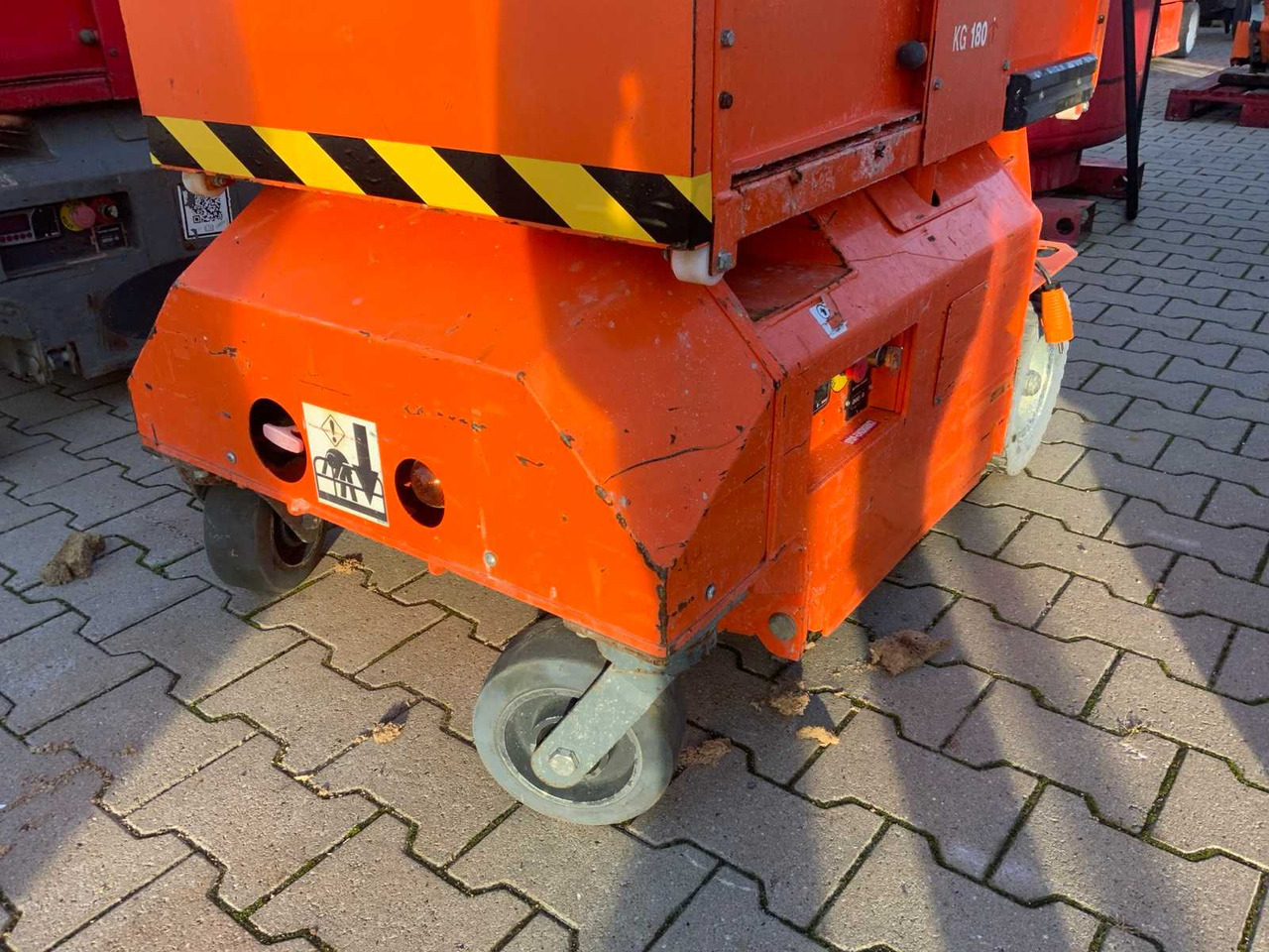 2014 BRAVIISOL LEONARDO LUI MINI HD AERIAL PLATFORM / PASSENGER LIFT - منصة جومحمولةية: صورة 5 2014 BRAVIISOL LEONARDO LUI MINI HD AERIAL PLATFORM / PASSENGER LIFT - منصة جومحمولةية: صورة 5