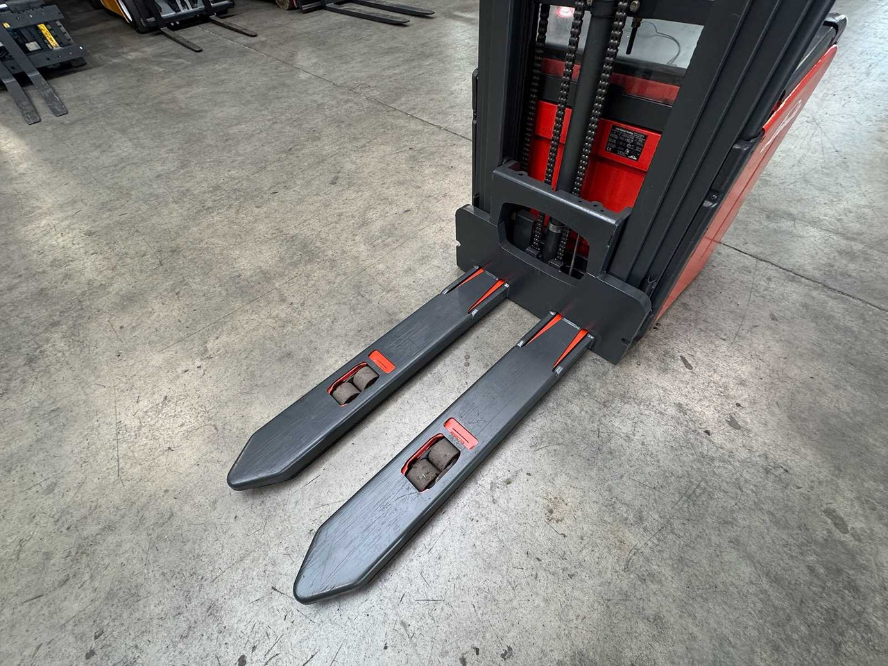 2014 SERVICE +UVV 09/2026 LINDE L14 1.400KG TRIPLEX 470CM PALLET TRUCK ANT 1.982 HOURS - رافعة شوكية: صورة 5 2014 SERVICE +UVV 09/2026 LINDE L14 1.400KG TRIPLEX 470CM PALLET TRUCK ANT 1.982 HOURS - رافعة شوكية: صورة 5