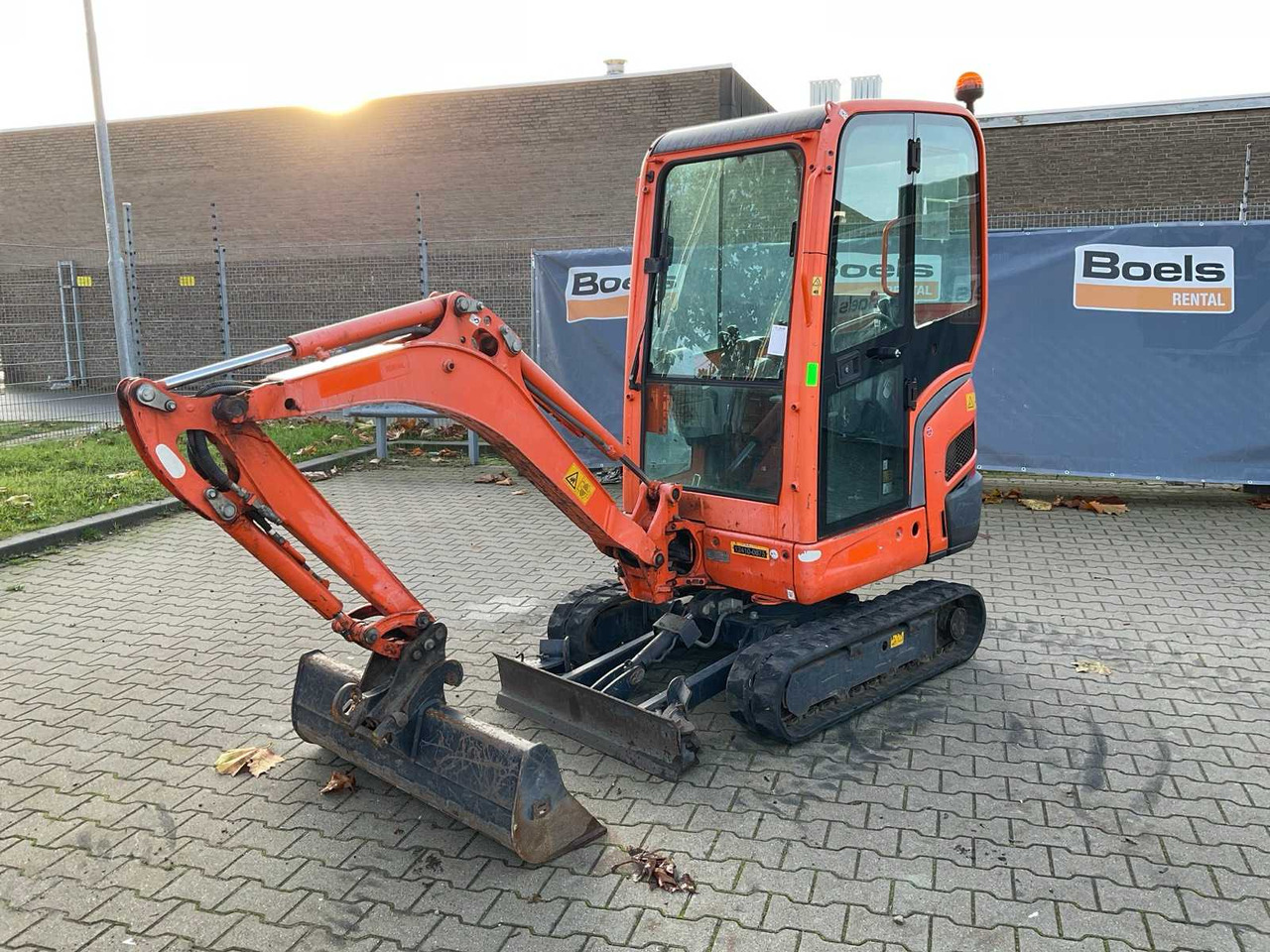 2016 KUBOTA KX016-4G MINI EXCAVATOR - حفار صغير: صورة 1 2016 KUBOTA KX016-4G MINI EXCAVATOR - حفار صغير: صورة 1