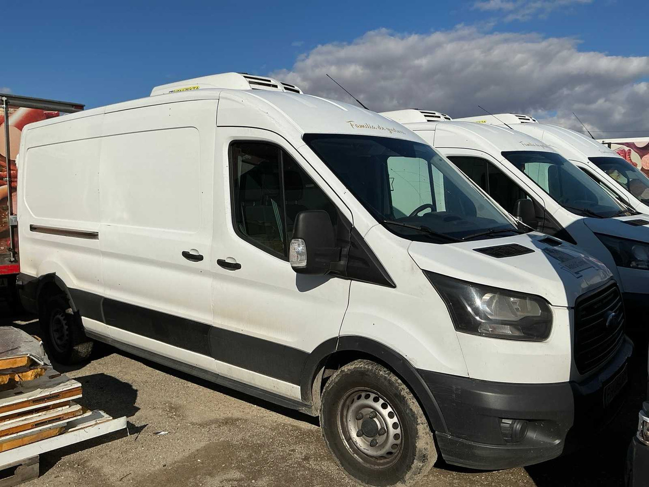 2018 FORD TRANSIT VAN - شاحنة توصيل مغلقة: صورة 1 2018 FORD TRANSIT VAN - شاحنة توصيل مغلقة: صورة 1