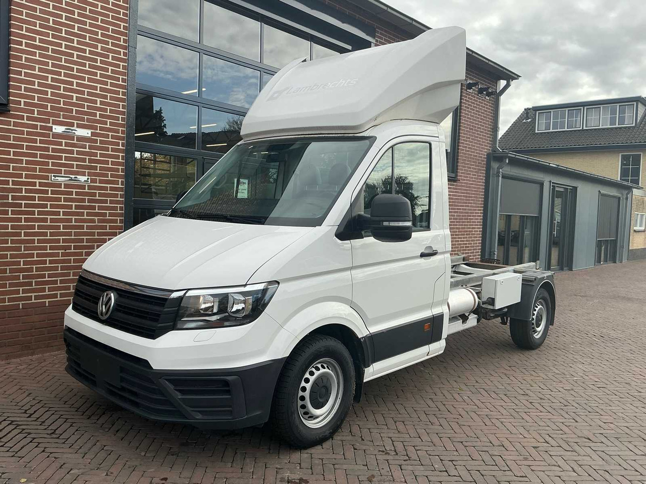 2018 VOLKSWAGEN CRAFTER SZN1E BE TRACTOR - شاحنة توصيل مغلقة: صورة 1 2018 VOLKSWAGEN CRAFTER SZN1E BE TRACTOR - شاحنة توصيل مغلقة: صورة 1