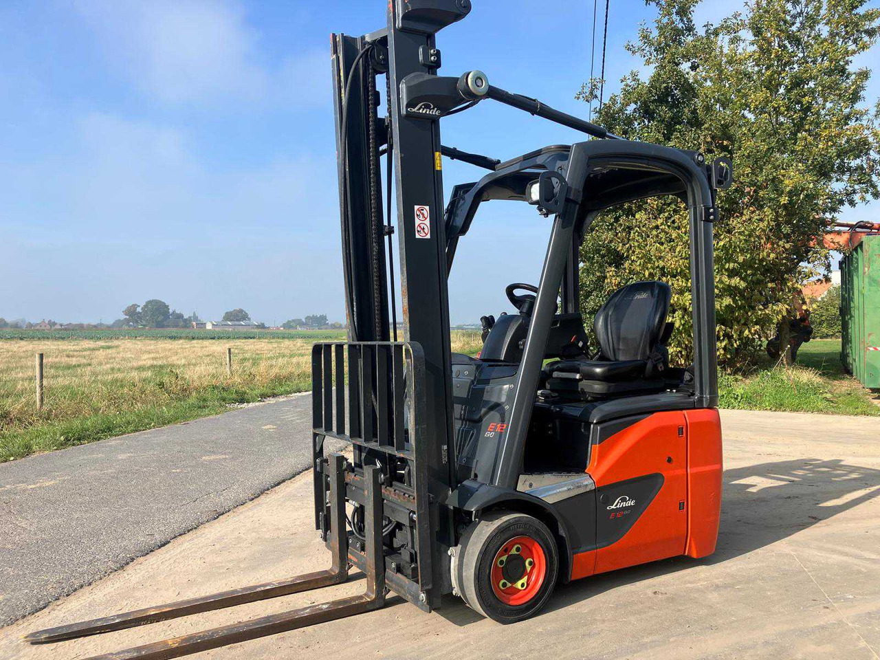 2019 LINDE E12 ELECTRIC FORKLIFT TRUCK - رافعة شوكية: صورة 1 2019 LINDE E12 ELECTRIC FORKLIFT TRUCK - رافعة شوكية: صورة 1