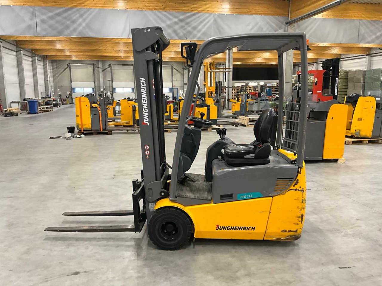 2021 JUNGHEINRICH EFG113 FORKLIFT - رافعة شوكية: صورة 4 2021 JUNGHEINRICH EFG113 FORKLIFT - رافعة شوكية: صورة 4