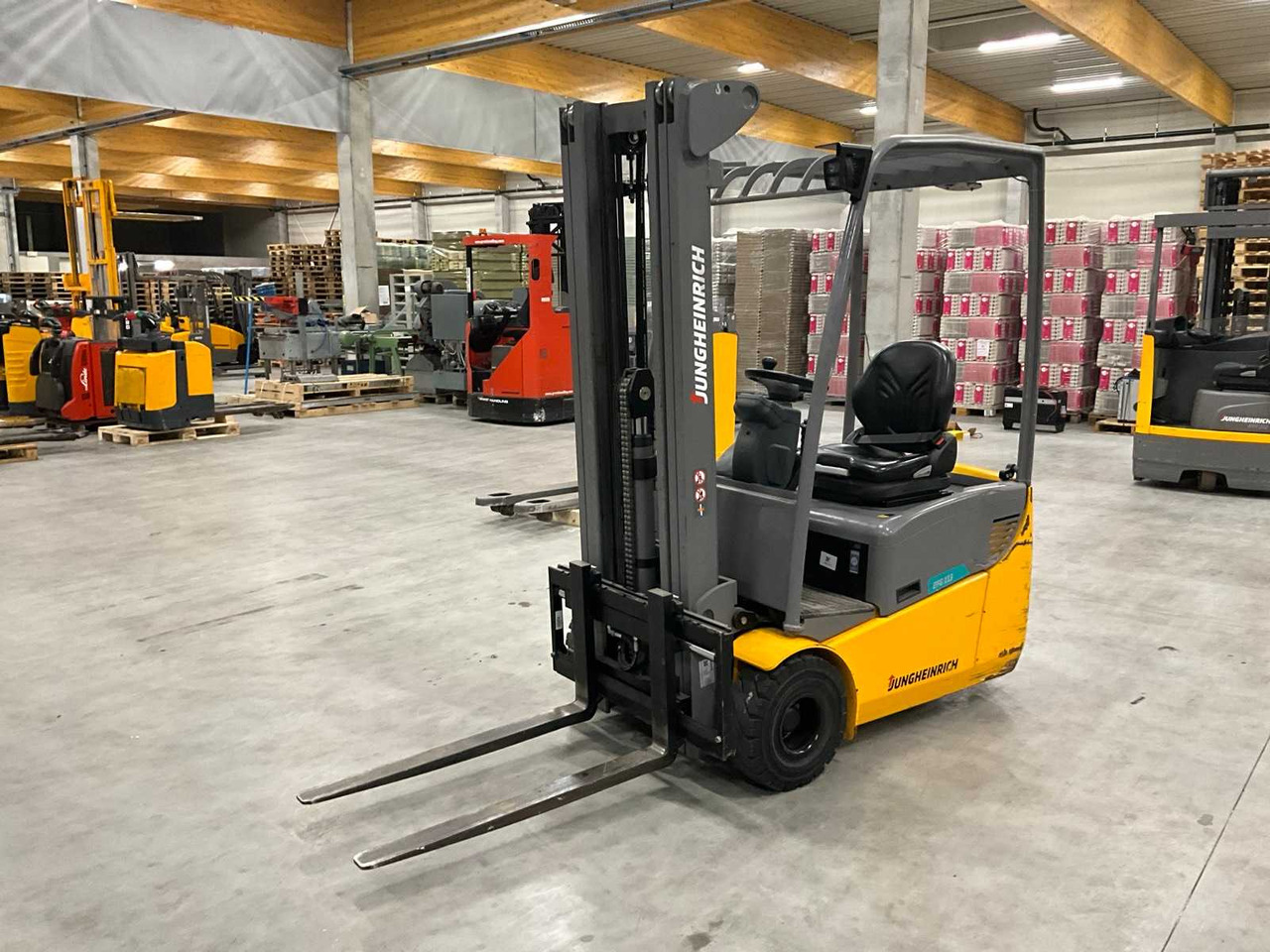 2021 JUNGHEINRICH EFG113 FORKLIFT - رافعة شوكية: صورة 3 2021 JUNGHEINRICH EFG113 FORKLIFT - رافعة شوكية: صورة 3