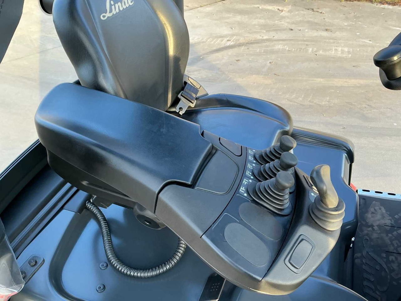 رافعة شوكية 2023 LINDE E15-02 FORKLIFT: صورة 16