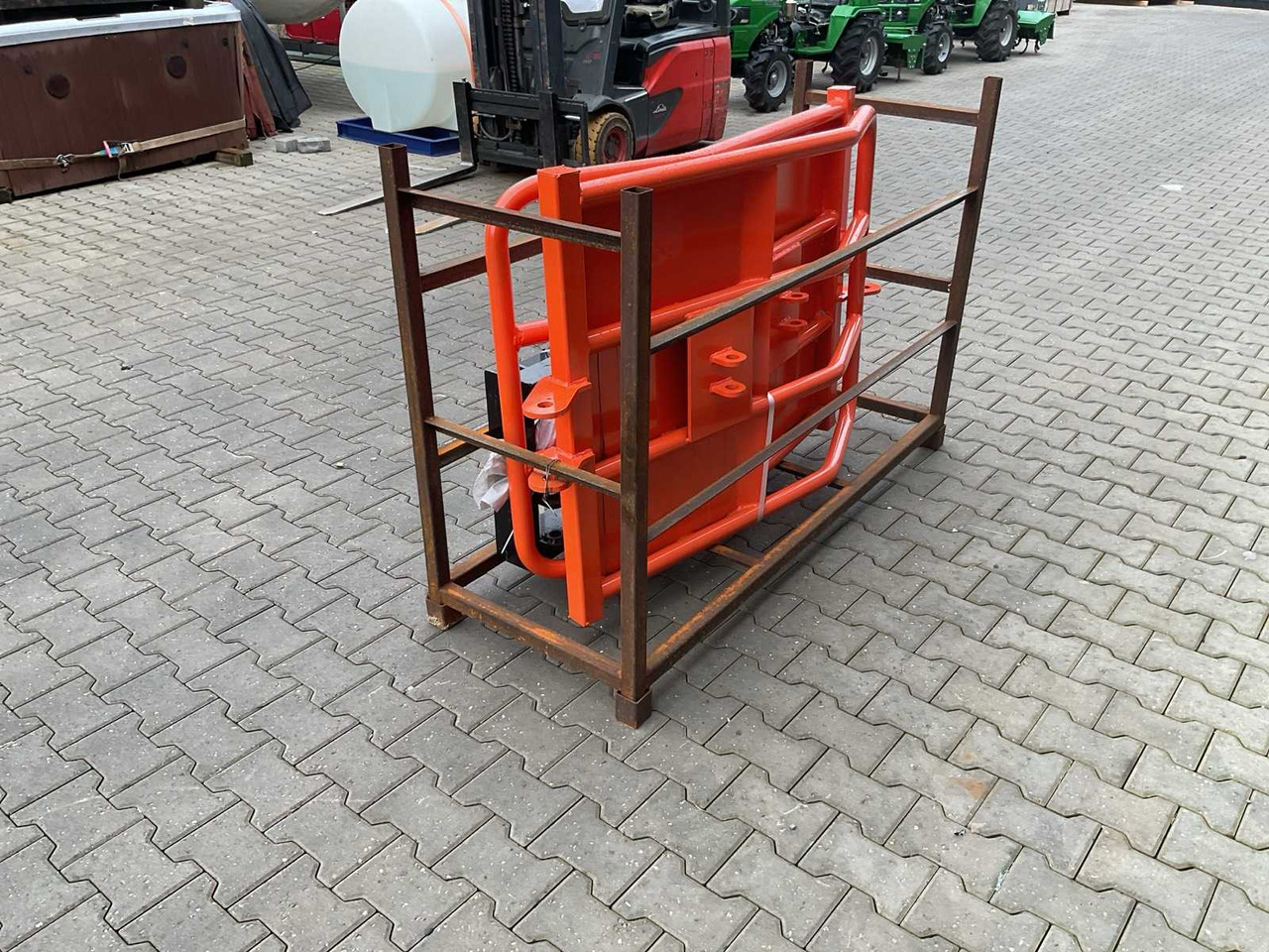 2025 - GIYI - CL100 - SKID STEER CLAMP GRABBER - اللودر المجنزر صغير: صورة 4 2025 - GIYI - CL100 - SKID STEER CLAMP GRABBER - اللودر المجنزر صغير: صورة 4