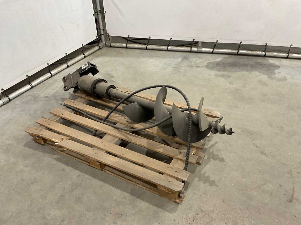 Auger for mini excavator - بريمة حفر - آلات زراعية: صورة 2 Auger for mini excavator - بريمة حفر - آلات زراعية: صورة 2