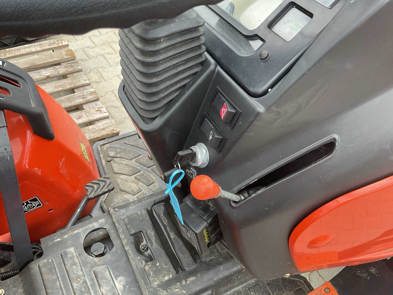 Avenger  - جرار صغير: صورة 2 Avenger  - جرار صغير: صورة 2