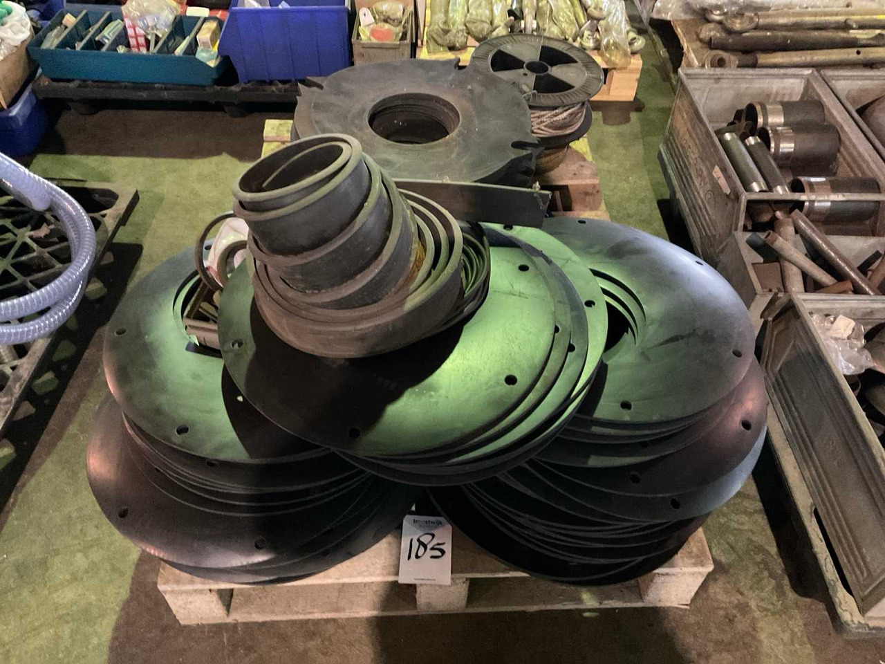 BATCH OF GASKETS FOR CHOPPING MILLS - حصادة الأعلاف: صورة 1 BATCH OF GASKETS FOR CHOPPING MILLS - حصادة الأعلاف: صورة 1