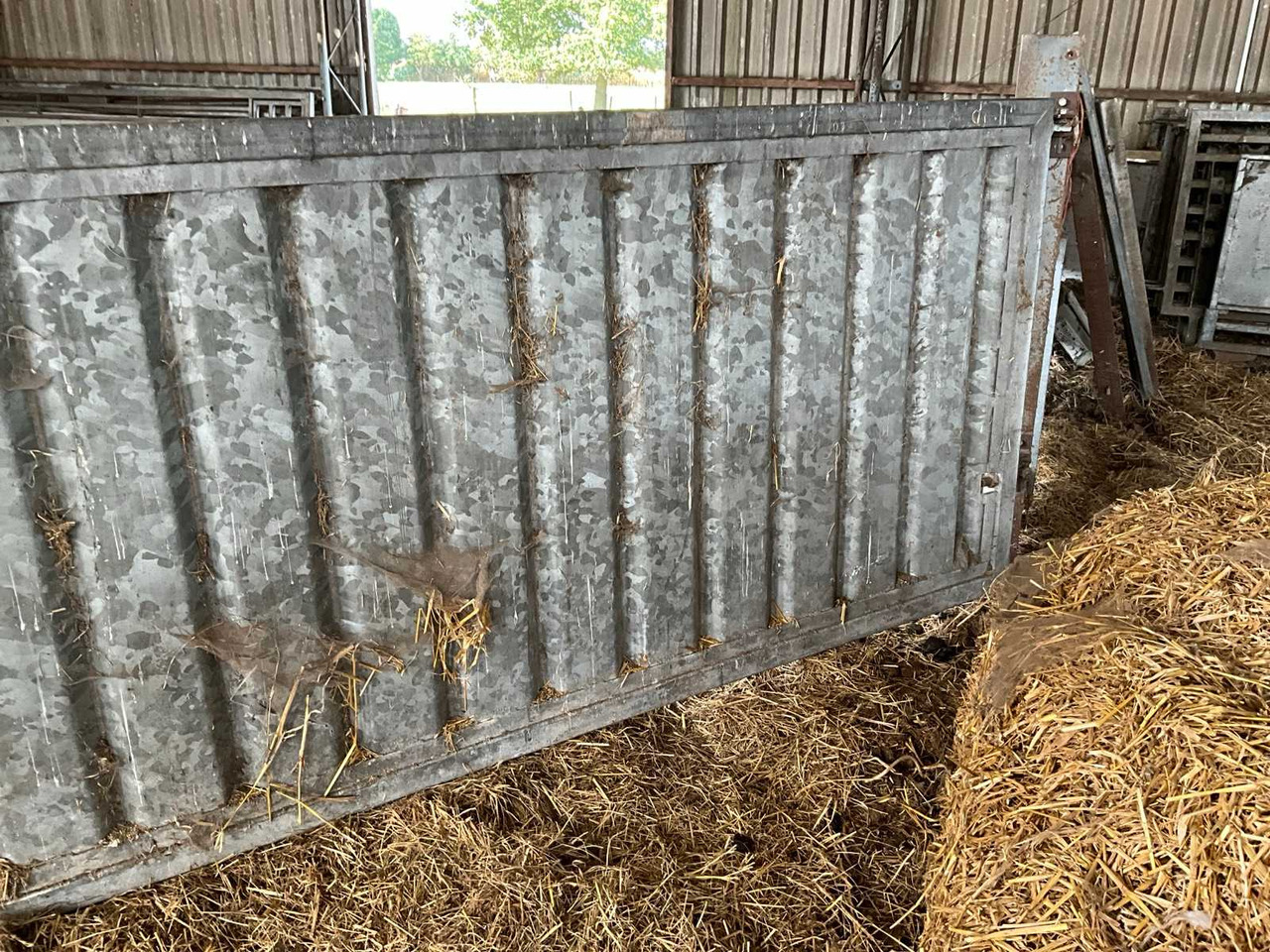 Barn equipment - معدات الماشية: صورة 2 Barn equipment - معدات الماشية: صورة 2