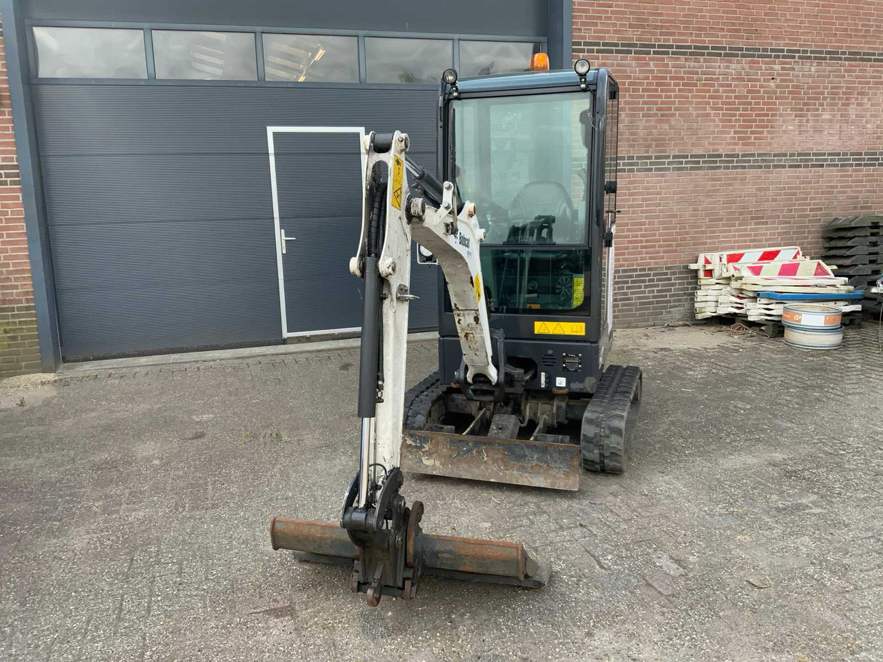 Bobcat E17 - حفار صغير: صورة 3 Bobcat E17 - حفار صغير: صورة 3