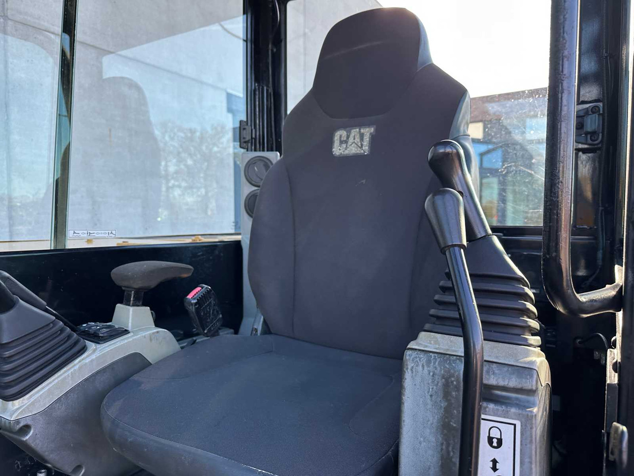 حفّار CATERPILLAR - 2016 - 306 - MIDI EXCAVATOR: صورة 37 حفّار CATERPILLAR - 2016 - 306 - MIDI EXCAVATOR: صورة 37