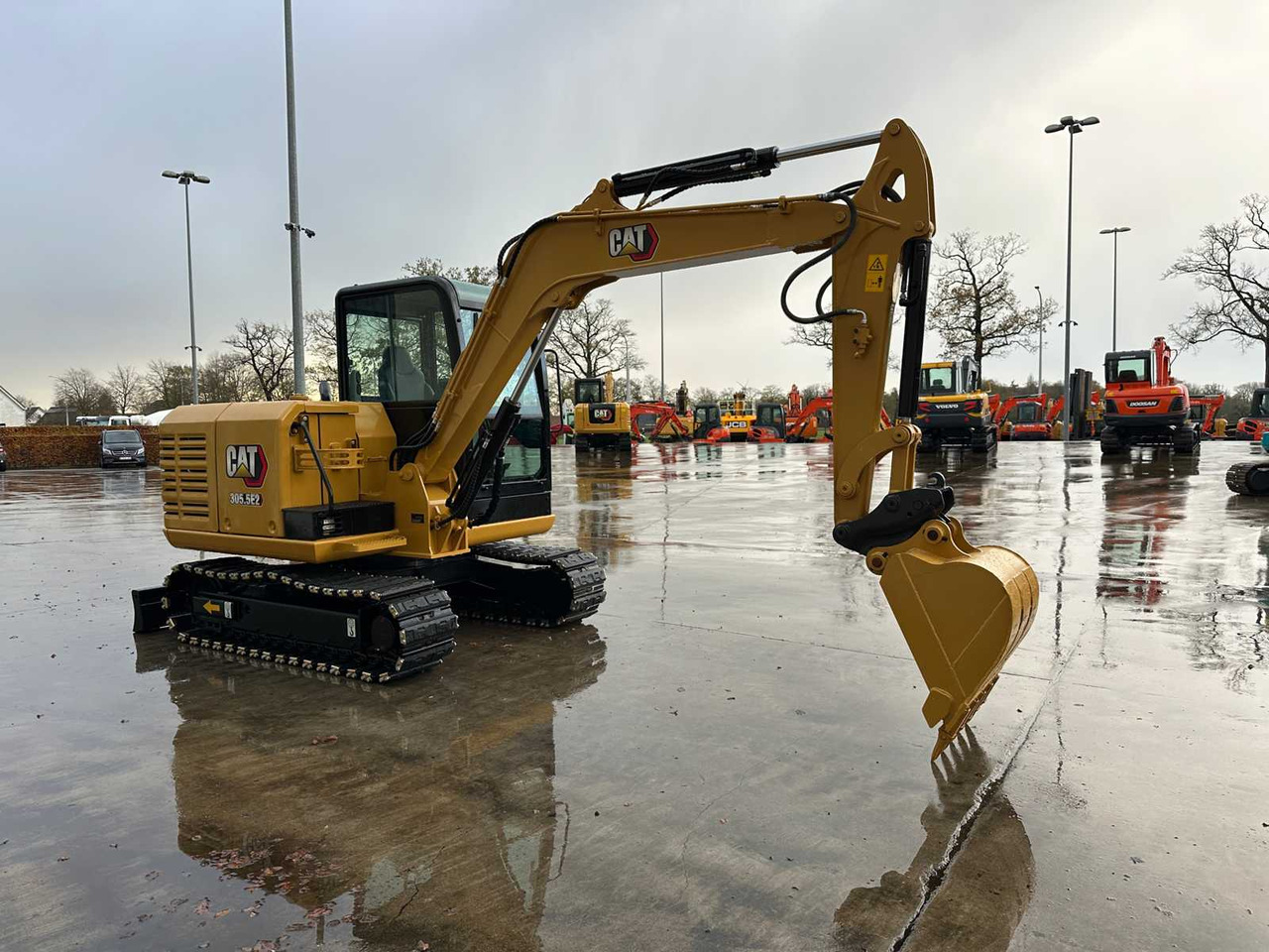 CATERPILLAR - 2017 - 305.5E2 - MIDI EXCAVATOR - حفّار: صورة 3 CATERPILLAR - 2017 - 305.5E2 - MIDI EXCAVATOR - حفّار: صورة 3