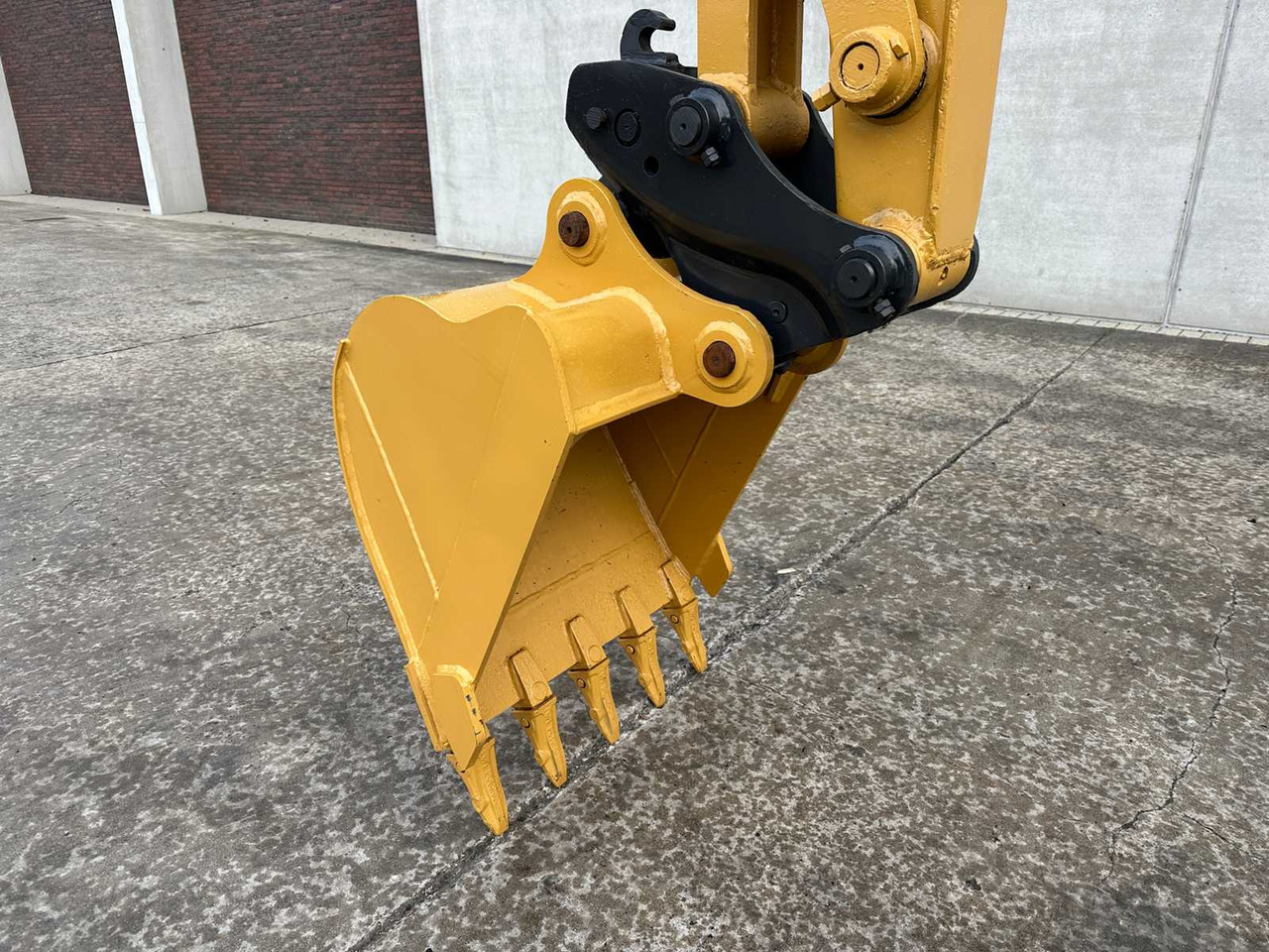 حفّار CATERPILLAR - 2017 - 305.5E2 - MIDI EXCAVATOR: صورة 8 حفّار CATERPILLAR - 2017 - 305.5E2 - MIDI EXCAVATOR: صورة 8