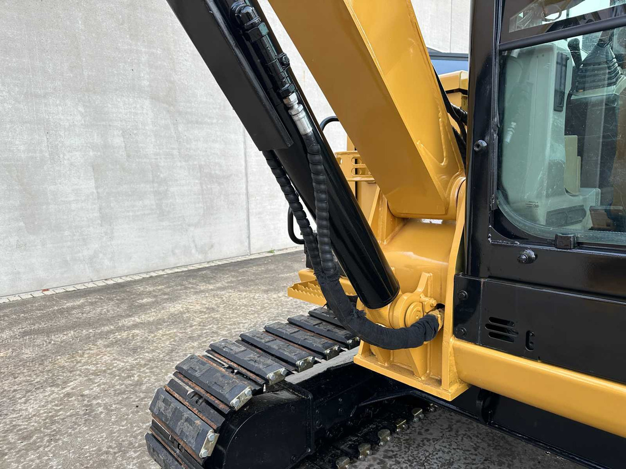 حفّار CATERPILLAR - 2017 - 305.5E2 - MIDI EXCAVATOR: صورة 16 حفّار CATERPILLAR - 2017 - 305.5E2 - MIDI EXCAVATOR: صورة 16