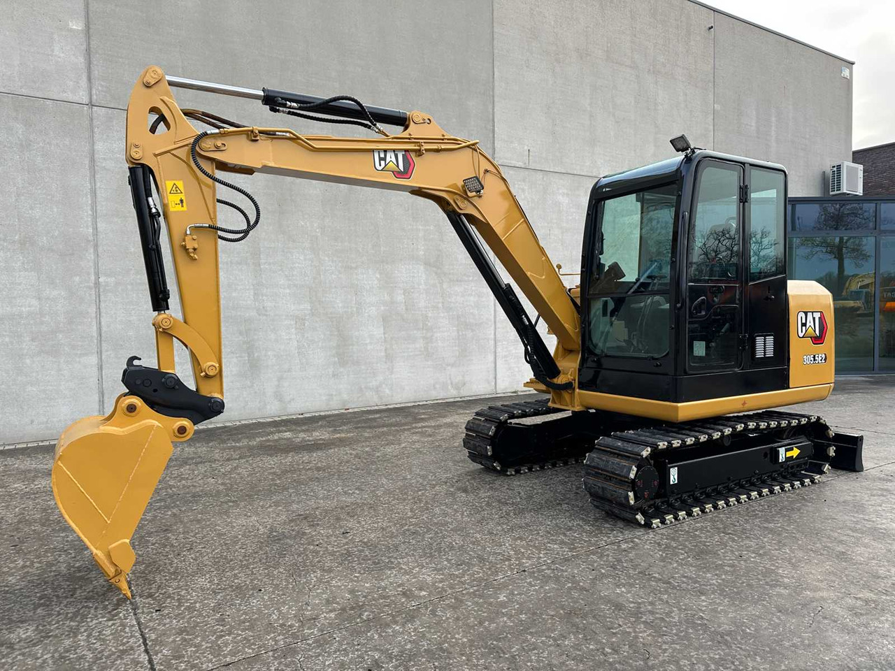 CATERPILLAR - 2017 - 305.5E2 - MIDI EXCAVATOR - حفّار: صورة 1 CATERPILLAR - 2017 - 305.5E2 - MIDI EXCAVATOR - حفّار: صورة 1