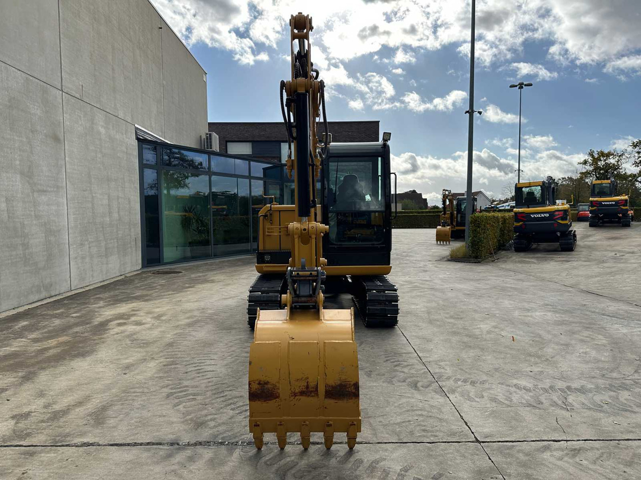 CATERPILLAR - 2017 - 305.5E2 - MINI EXCAVATOR - حفار صغير: صورة 2 CATERPILLAR - 2017 - 305.5E2 - MINI EXCAVATOR - حفار صغير: صورة 2