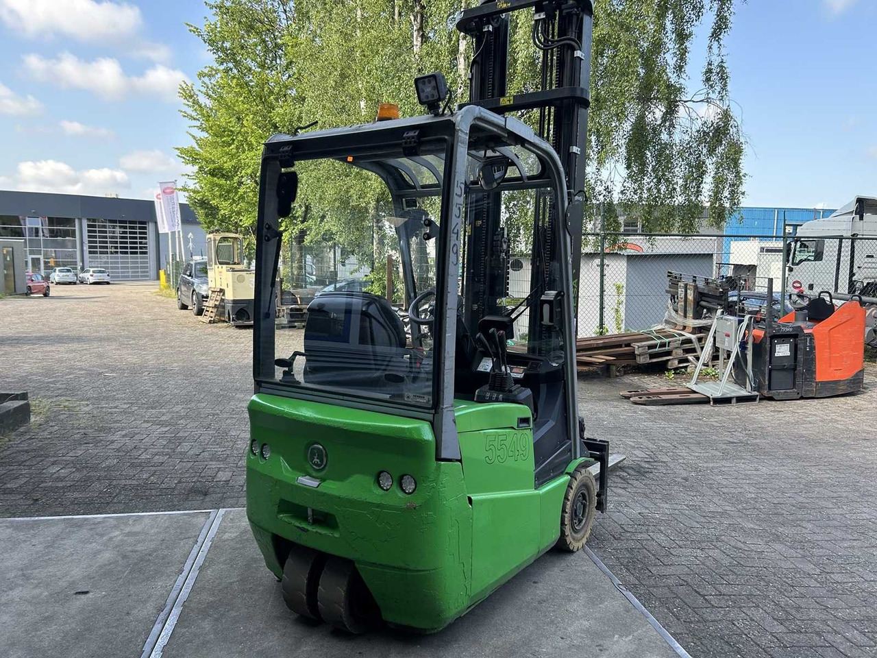 CESAB - 2017 - B315 - FORKLIFT TRIPLEX - FREE-LIFT - SIDE-SHIFT - رافعة شوكية: صورة 5 CESAB - 2017 - B315 - FORKLIFT TRIPLEX - FREE-LIFT - SIDE-SHIFT - رافعة شوكية: صورة 5