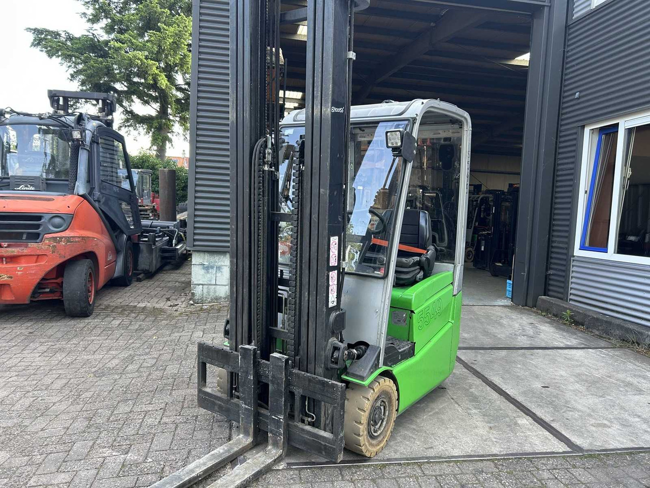 CESAB - 2017 - B315 - FORKLIFT TRIPLEX - FREE-LIFT - SIDE-SHIFT - رافعة شوكية: صورة 1 CESAB - 2017 - B315 - FORKLIFT TRIPLEX - FREE-LIFT - SIDE-SHIFT - رافعة شوكية: صورة 1