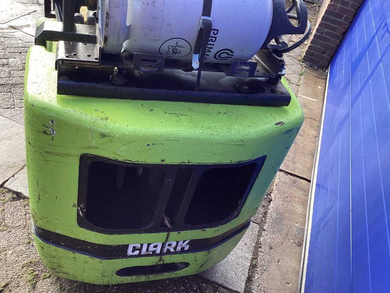 CLARK - 1999 - CGC30 - FORKLIFT 7300 MM - رافعة شوكية: صورة 5 CLARK - 1999 - CGC30 - FORKLIFT 7300 MM - رافعة شوكية: صورة 5