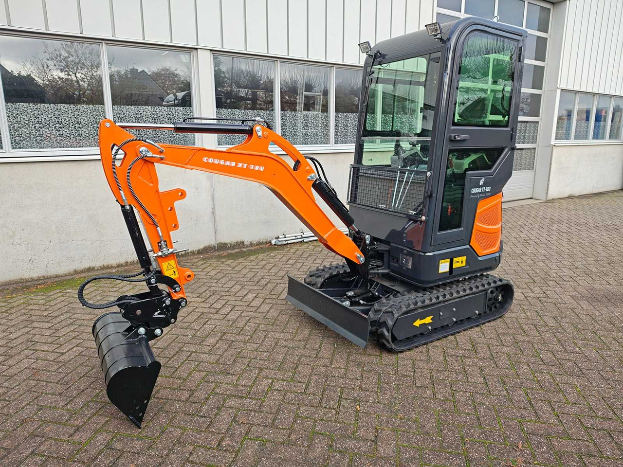 COUGAR - 2025 - XT-18U - MINI EXCAVATOR WITH KUBOTA ENGINE D902 - حفار صغير: صورة 1 COUGAR - 2025 - XT-18U - MINI EXCAVATOR WITH KUBOTA ENGINE D902 - حفار صغير: صورة 1